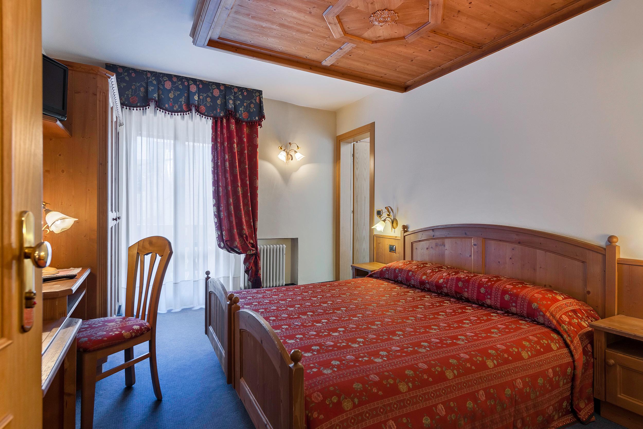 Family La Perla Hotel 3*