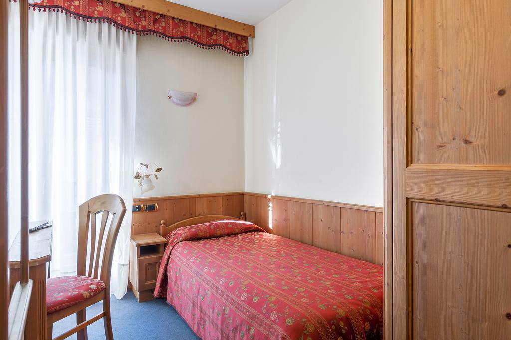 Hotel Family La Perla 3*